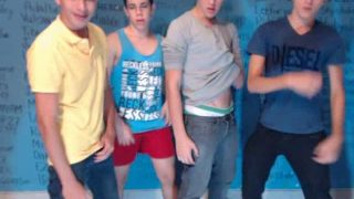 PostHim – Boys on cam (Garotos na cam)