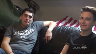 Carne de cerdo francesa cruda, según Twink – Aymeric Bottom e Alec B.